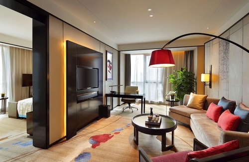 Wenfeng District Hotel | Wanda Realm Anyang