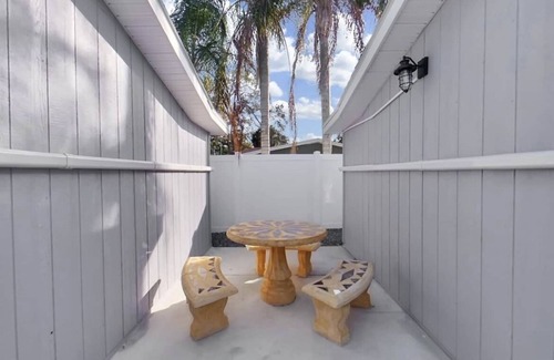 Tampa Villa | Wander Inn Tiny Home Unit 4