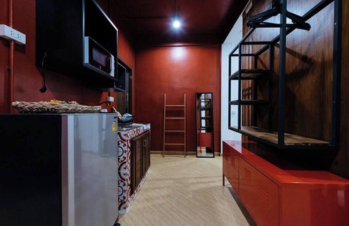 Bang Na Hotel | Wander Wonder Bangkok