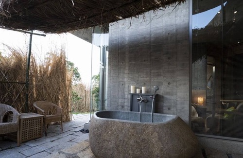 Hengchun Bed & Breakfast | Wandering Walls