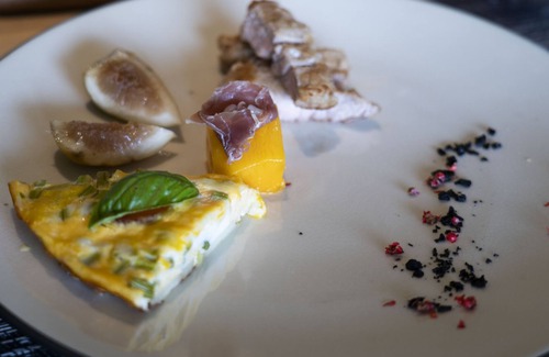 Hengchun Bed & Breakfast | Wandering Walls