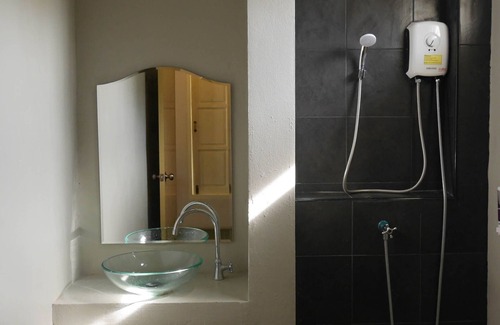 Nakhon Sawan Hotel | WangPla Villa Resort