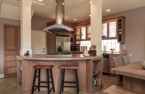 Eastside Santa Cruz House | WANT TO GET AWAY FOR A FEW DAYS BUT DON’T WANT TO GO FAR, COME TO SANTA CRUZ