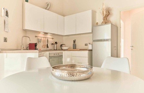 Rivoltella Apartment | Warda A12 Exclusive Holigarda