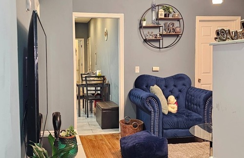 Irvington House | Warm and cozy Bedroom near EWR and NYC …SHARED SPAC…