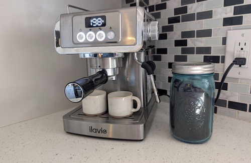 North Austin Civic Association House | Warm and Welcoming 3 Bed House in North Central Austin