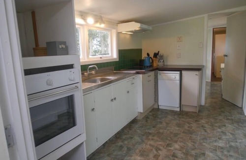 Hamurana Other | Warm calm peaceful Farmstay Rotorua with Wi-Fi (but kids don't need to know!)