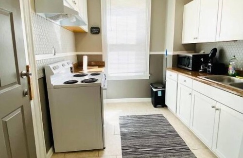 Summerville House | Warm Masters Getaway