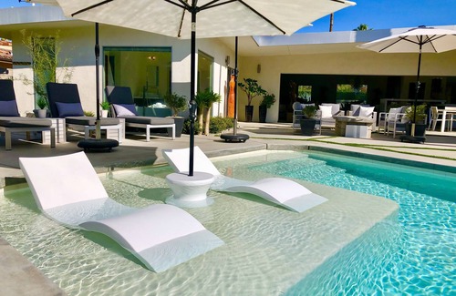 Warm Sands House | Warm Sands Mid-Century Oasis