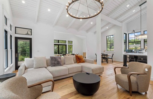 Union Hill-Novelty Hill House | Warm & Sophisticated Family Home 3BR3B｜Fireplace & Relaxing Patio n #41901