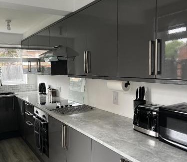 Watford House | Warner Brothers House