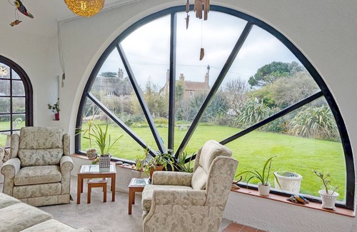 Selsey Cottage | Warner Wood - Selsey - sleeps 16 guests in 5 bedrooms