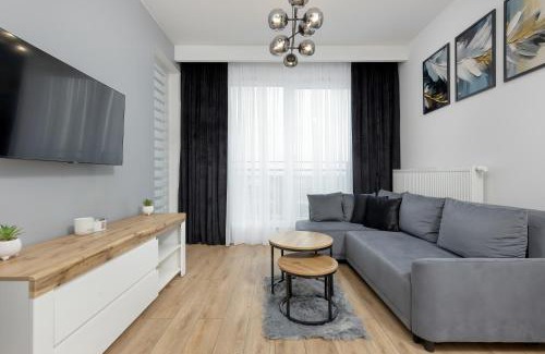Praga Polnoc Apartment | Warsaw Kotsisa Apartments with Parking by Noclegi Renters