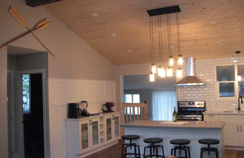 Wasaga Beach Cottage | Wasaga Beach cottage on the river