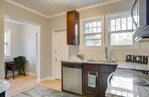 Washington Park West House | Wash Park I Platt Park I Sleeps 15 I Light rail