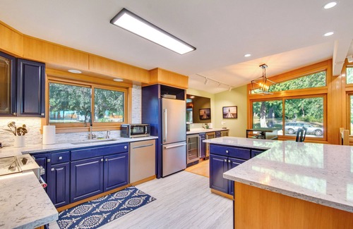 Port Ludlow House | Washington Gem on 8.5 Acres: Clamming Nearby!