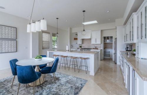 Cardiff-by-the-Sea House | Water and sunset views in dreamy Cardiff by the sea