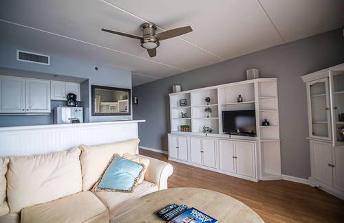 Downtown Wilmington Condo | Water Street Retreats
