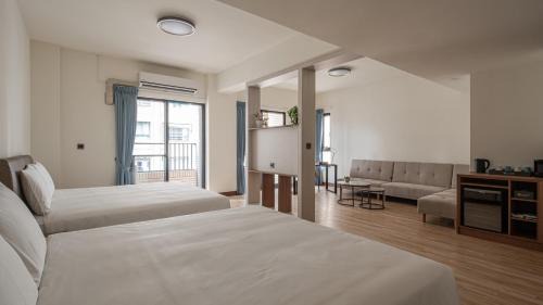 Zuoying District Hotel | Water Woods Inn