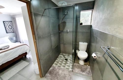 Greater Johannesburg Metropolitan Area Bed & Breakfast | Waterfall Bed & Breakfast