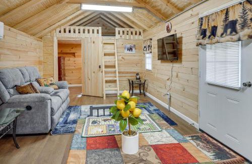 Crossville - Harriman House | Waterfall Hikes and Fairways Quiet Crossville Cabin