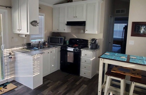 Chokoloskee House | Waterfront 2 bedroom 1 bath with boat slip