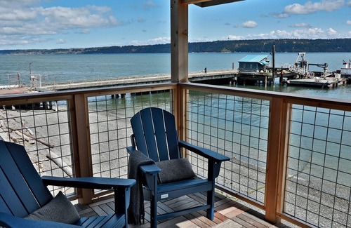 Langley Condo | Waterfront 2 bedroom condo - private deck offering spectacular views