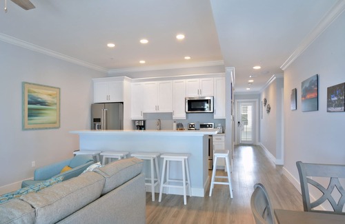 Meadows Condo | Waterfront 3-Bedroom Condo at Bayfront Suites & Marina - NO CLEANING FEE