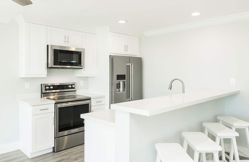 Meadows Condo | Waterfront 4 Bed, 4-Bath Condo @ Bayfront Suites & Marina - NO CLEANING FEE