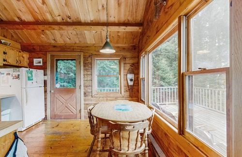 Beaver Cove Cabin | Waterfront cabin with amazing views from the deck & lake access