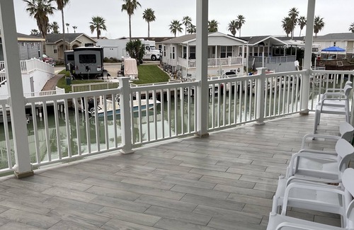 Port Isabel Cottage | Waterfront Coral Cottage