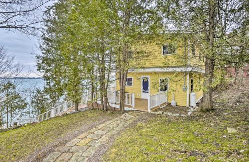 Clayton House | Waterfront Cottage on Sawmill Bay with Deck!