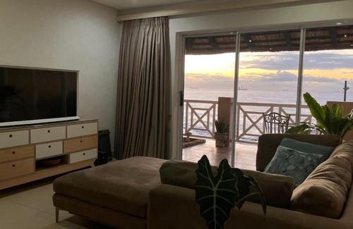 Selection Beach Apartment | Waterfront Escape