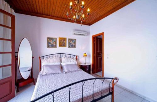 Halki House | Waterfront Family Villa