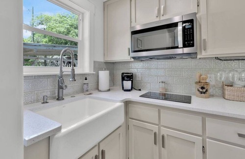 Shalimar House | Waterfront Guest Studio Bungalow Cottage Retreat