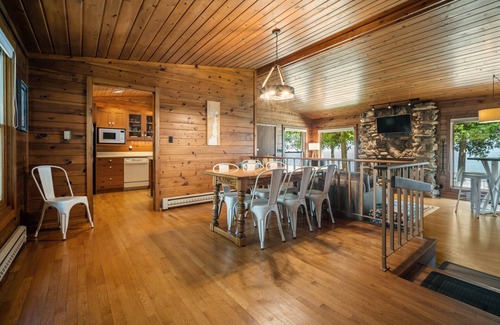 Little Sturgeon House | Waterfront Haven w/Deck & Firewood Included