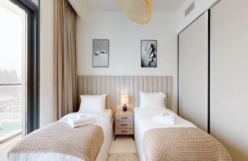 Al Barsha 1 Apartment | Waterfront ,High Floor 2BED with Private Beach Access