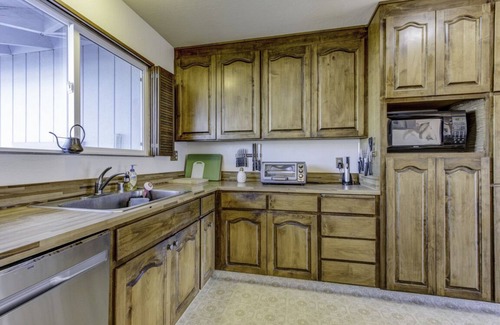 San Rafael House | Waterfront home, beautiful, spacious, clean, pet friendly. Near SF, Napa