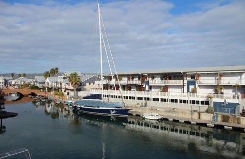 Waterfront Apartment | Waterfront - Knysna Quays Accommodation- Family Apartments