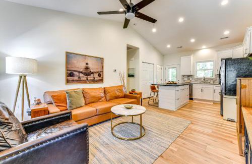 Hickory House | Waterfront Lake Hickory Retreat with Private Dock!