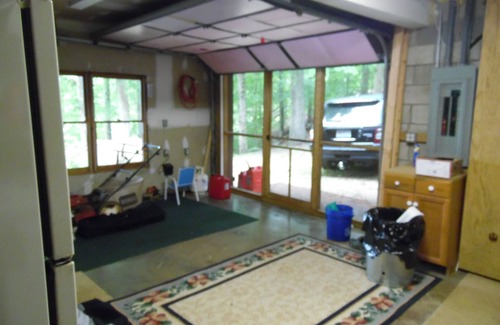 Bracey House | Waterfront Log Cabin On Lake Gaston