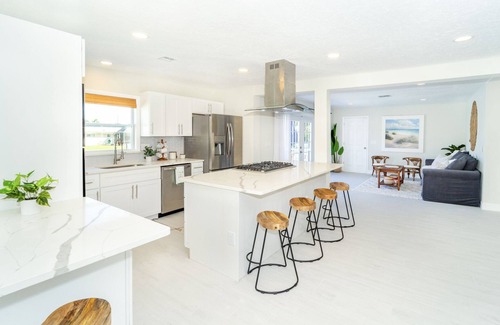Venetian Way House | Waterfront Oasis 3B/3B Private Heated Pool, Hot Tub & Dock! 1/2 mile from Ocean!