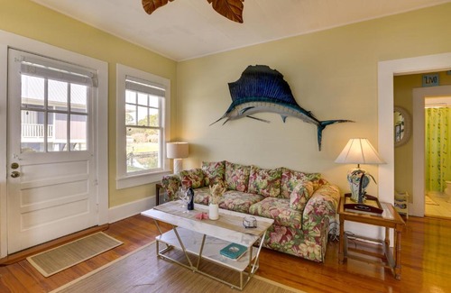 Ochlockonee Bay House | Waterfront Ochlockonee Bay Cottage with Views!