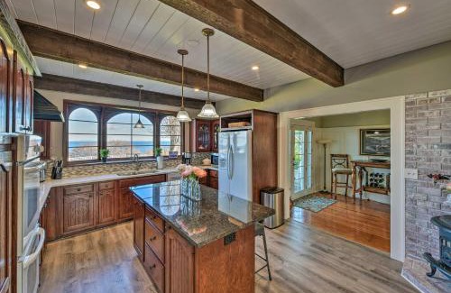 Port Angeles House | Waterfront Port Angeles Home with Harbor Views