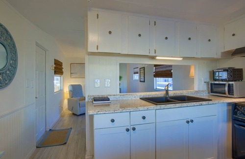 Surf City House | Waterfront - Private Dock and Boat Lift on Canal - Pets Allowed