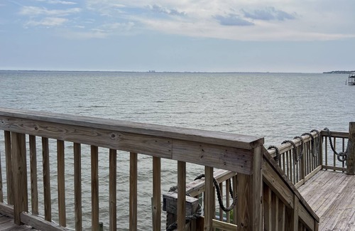 Fort Walton Beach - Destin House | Waterfront, private with unobstructed water ￼views & only 10 minutes to Destin!