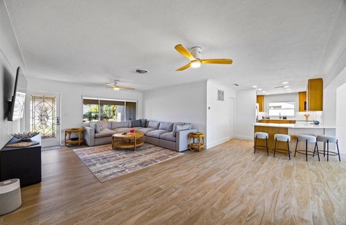 Causeway Isles House | Waterfront Retreat 3 Bedroom 2 Bath Pool & Dock