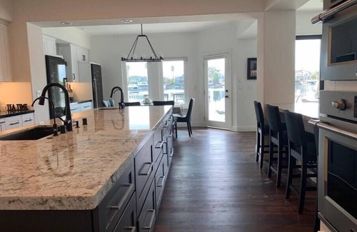 Discovery Bay House | Waterfront Remodeled House close to FAST Water