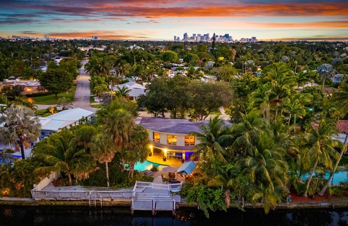 Oakland Park House | Waterfront Retreat: 7BR Villa with Pool & Firepit