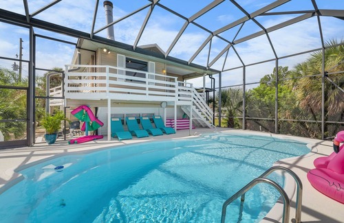 Spring Hill House | Waterfront Retreat Heated Saltwater Pool